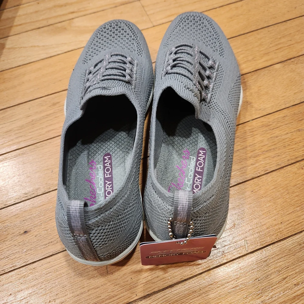 NWT -Skechers Newbury St Women's Gray Slip-On Shoes - Picture 3 of 4